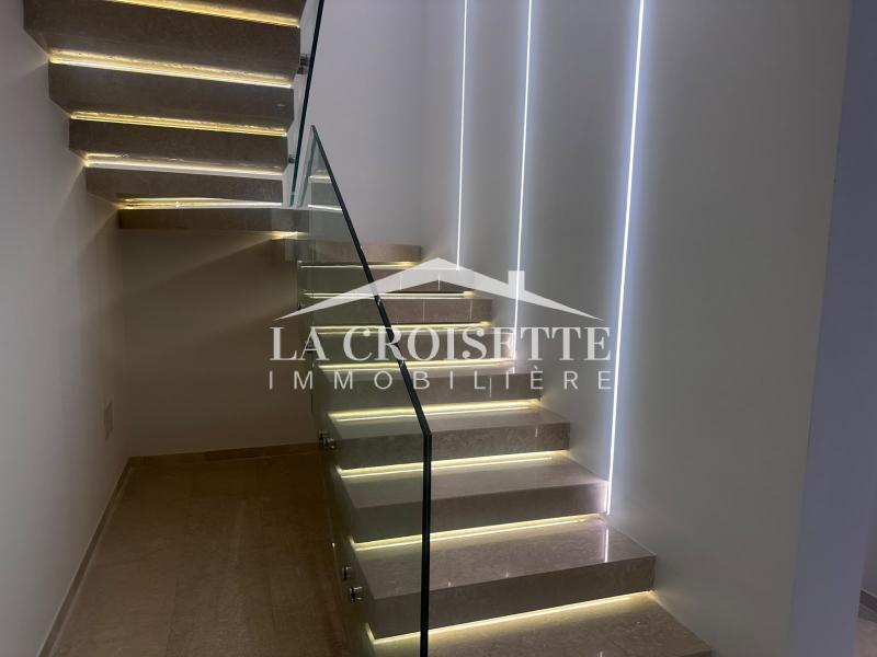 Duplex S+2 à Ain Zaghouan Sud